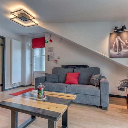 Le Domaine De Wisbeley Apartment Halet Bagian luar foto